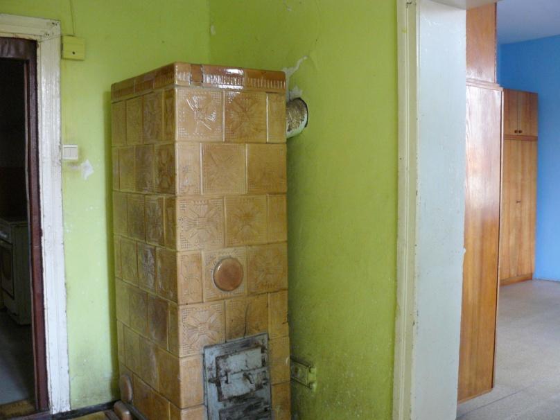 ul. Lipowa 2/7 19,80 m ² 9,36 m ² piec kaflowy kondygnacja: I piętro struktura: 2 pokoje,