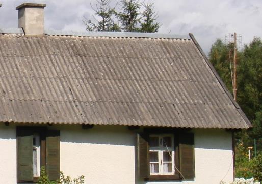 miejscach na świecie prowadzona była eksploatacja tego minerału na skalę przemysłową. Polska nie posiada złóż azbestu nadających się do eksploatacji przemysłowej.