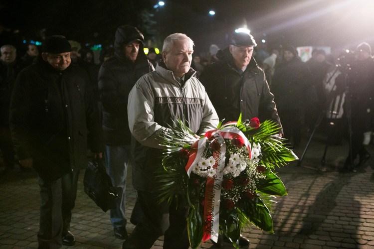 W okresie stanu wojennego mieszkańcy miasta Świdnik wychodzili w porze nadawania dziennika telewizyjnego na tzw. spacery.