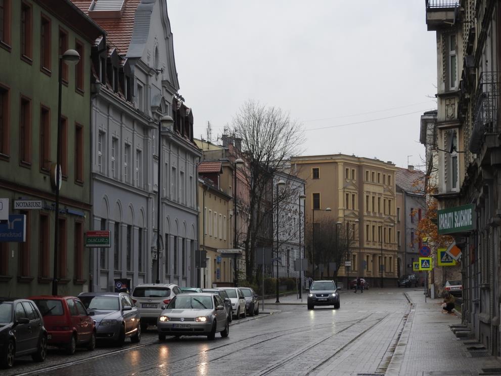 Audyt energetyczny systemu oświetlenia ulic i dróg dla projektu Eko-Światło w Gliwicach Oprawy uliczne w kształcie kuli z optyką drogową 4.1.3.