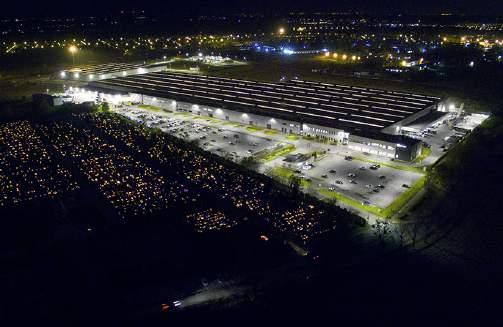 realizacji Rodzaj lamp Liczba lamp Obniżenie zużycia energii elektrycznej Oświetlenie zewnętrzne obiektu Wymiana