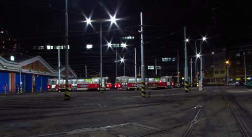 KLIENT ZAJEZDNIA TRAMWAJOWA LOKALIZACJA STRAŠNICE, CZECHY REZULTAT 58% ROCZNE OSZCZĘDNOŚCI ENERGII 14 506 KWH Rodzaj oświetlenia Typ realizacji Rodzaj lamp Liczba lamp Wysokość słupów Oświetlenie