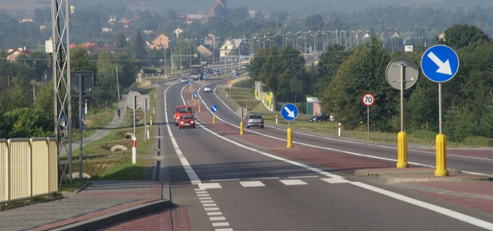 Efekty praktyczne badań - zmiany przepisów projektowania dróg formalne podstaw do budowy dróg określanych jako samoobjaśniające zintegrowanie projektowania geometrycznego z projektowaniem organizacji