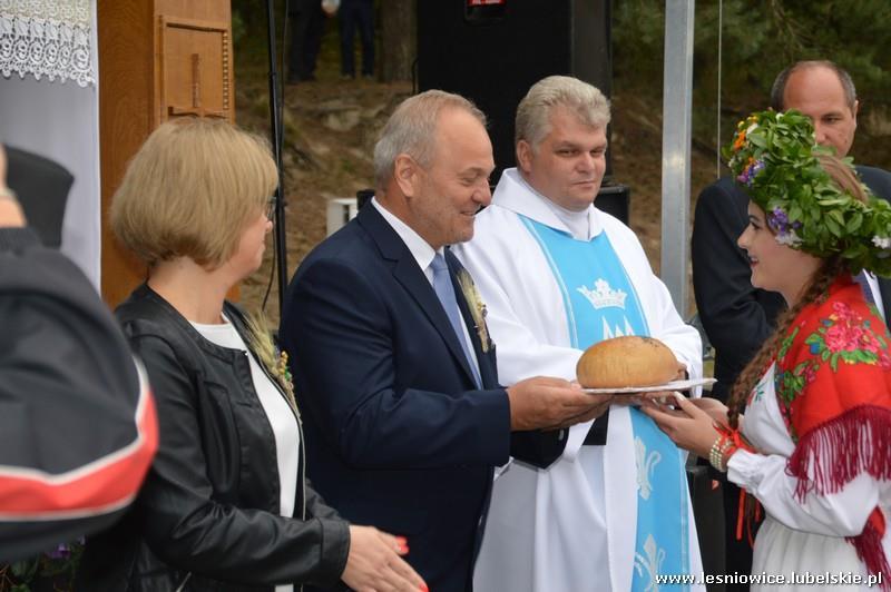 Pan Roman Traciuk Wójt Gminy Dubowe, Pan Paweł Bezeka Zastępca Wójta Gminy Dubowe, Pan Czesław Michalczuk Prezes Zarządu Gminnego PSL w Leśniowicach, Pan Piotr Buk Komendant Gminnej OSP w