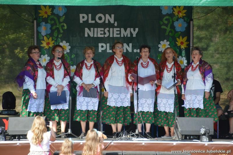 przybyłych gości.