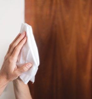 komórkowych, urządzeń nawigacyjnych, tabletów. Dodatek gliceryny działa antystatycznie, utrzymując powierzchnie dłużej czyste.