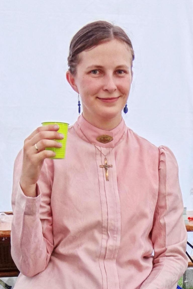 MAŁGORZATA PIETRZAK Małgorzata Pietrzak urodzona w 1982 roku w Rudzie Śląskiej. Miejscem zamieszkania i pasją jest związana z dzielnicą Kochłowice.