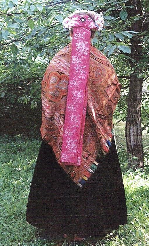 Na niektórych zdjęciach (fotografie 2, 8 i 14) mam na sobie jeszcze szaltuszek.