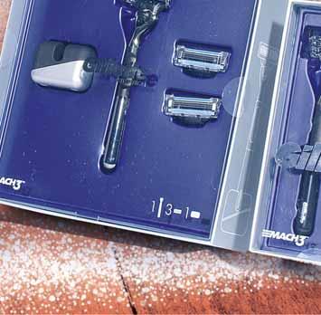 42 58915877 7 9 10 GILLETTE KOSMETYCZKA MACH3 MASZYNKA, 2 WKŁADY, ŻEL