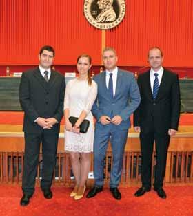 Katedra ekonomiky a riadenia verejnej správy Fakulta verejnej správy UPJŠ v Košiciach viktoria.bobakova@upjs.sk ceremoniál sa uskutočnil za účasti promočného kolégia, dekaniek, dekanov fakúlt a hostí.