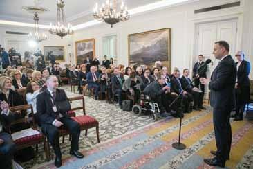 Onko-news Projekt realizowany ze środków PFRON Spotkanie organizacji pacjentów w Belwederze 14 lutego br. w Warszawie odbyła się niezwykle ważna konferencja Nic nowego o nas bez nas.