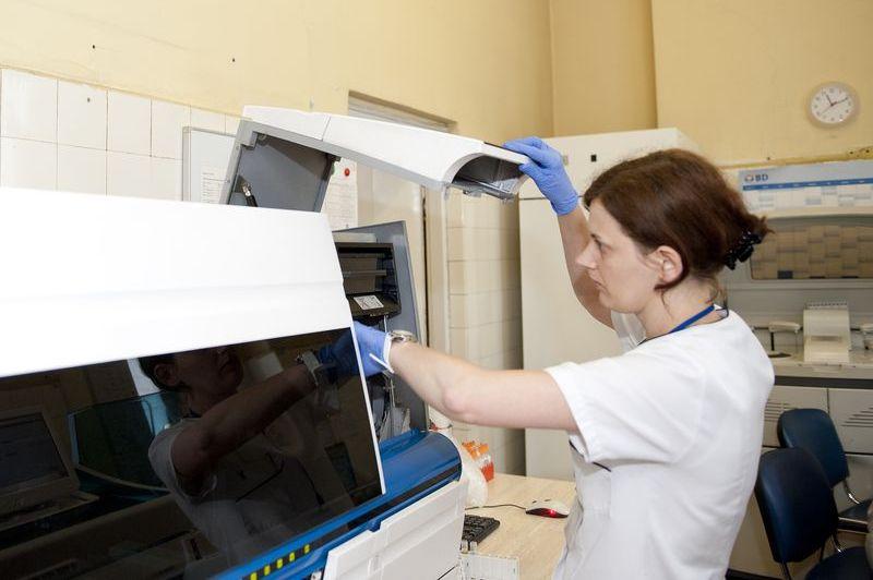 Próbkę, opisaną danymi pacjentki