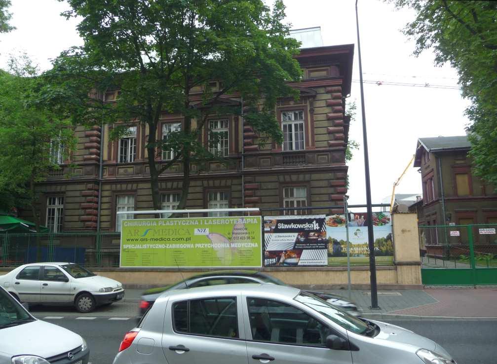 Kilka ujęć eklektycznego pałacu Przeworskich pod 17,