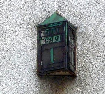 niełatwym do
