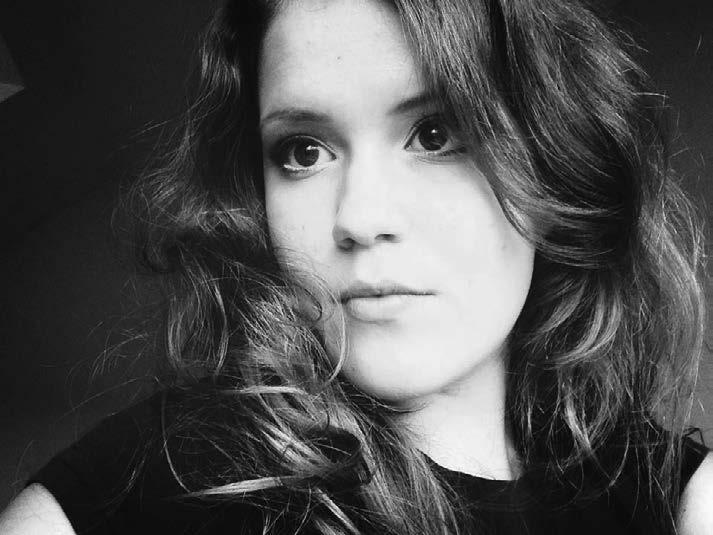 Lidia Sosnowska studentka Akademii Muzycznej w Krakowie w klasie dr. hab. Macieja Gallasa. Brała udział w wielu kursach mistrzowskich z m.in. Mariuszem Kwietniem, Piotrem Beczałą, Sivan Rotem.