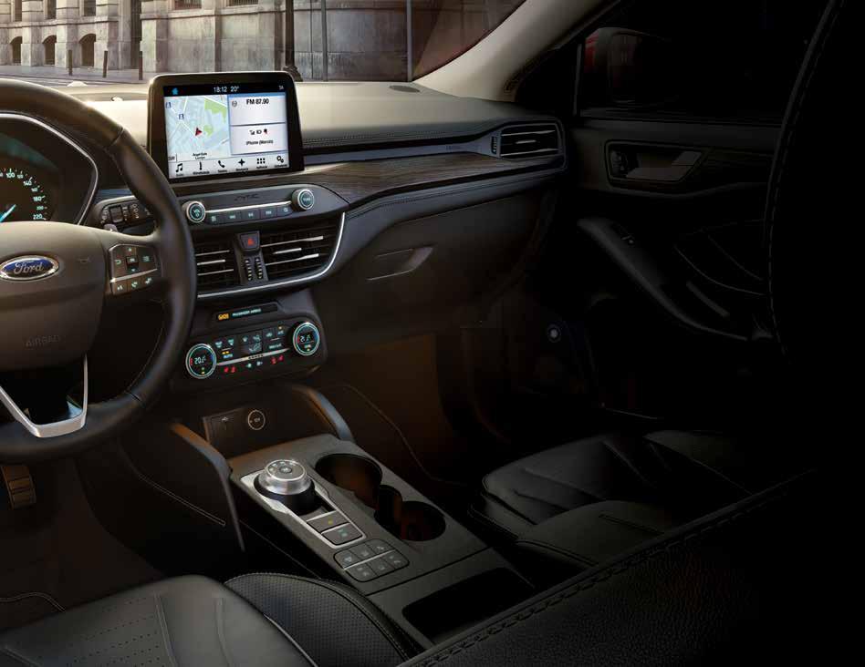 Andrid Aut Krzystaj z Ggle Maps TM raz słuchaj muzyki pprzez aplikację Apple Car Play Używaji Siri, krzystaj z Apple Maps TM, raz serwisu AppleMusic Frd SYNC 3 Obsługuj funkcje telefnu, nawigacji i