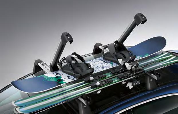 Dokładnie dopasowane do nadwozia Mercedesa poprzeczki aluminiowe to baza dla wielu rozwiązań