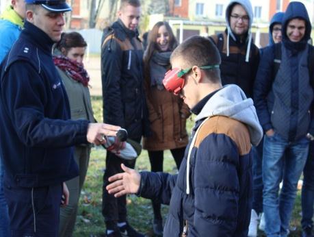 uczniów szkół ponadgimnazjalnych.