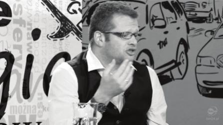 Zwraca przy tym uwagę na zdarzeniowy lub p u n k t o w y charakter pierwotnych systemów orientacji w czasie, w odróżnieniu od ciągłego charakteru matematycznych systemów kalendarzowych 28.