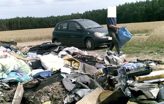 , 2 SAMORZĄD W WYDZIALE KOMUNIKACJI BEZ ZMIAN Narzekania na funkcjonowanie wydziału komunikacji w Starostwie Powiatowym w Płońsku od dłuższego czasu stały się normą.