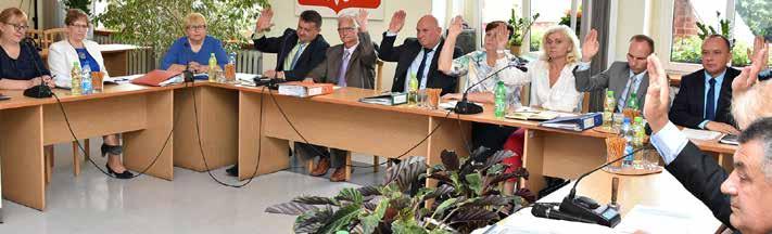 www.gmina.swidnica.pl FINANSE WÓJT GMINY Z ABSOLUTORIUM 24 maja podczas LIX sesji Rady Gminy Świdnica, radni zdecydowali o udzieleniu absolutorium wójt Teresie Mazurek.