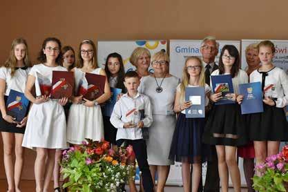 sportowe. Do prymusów i osobowości szkół, a także najzdolniejszych uczniów i sportowców trafiło 187 stypendiów naukowych i 44 za sukcesy sportowe na łączną kwotę 42,7 tys. zł.