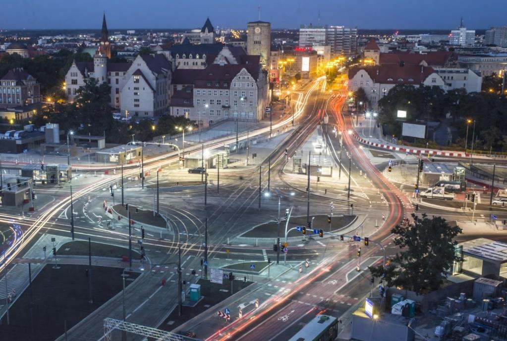 RONDO KAPONIERA POZNAŃ początek projektu: 2010 początek budowy: 2011 przewidywane zakończenie: 2012 rzeczywiste