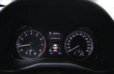 Style Premium Felgi aluminiowe 17 Felgi aluminiowe 18 Kolorowy wyświetlacz dotykowy 7 z systemem audio Przednie