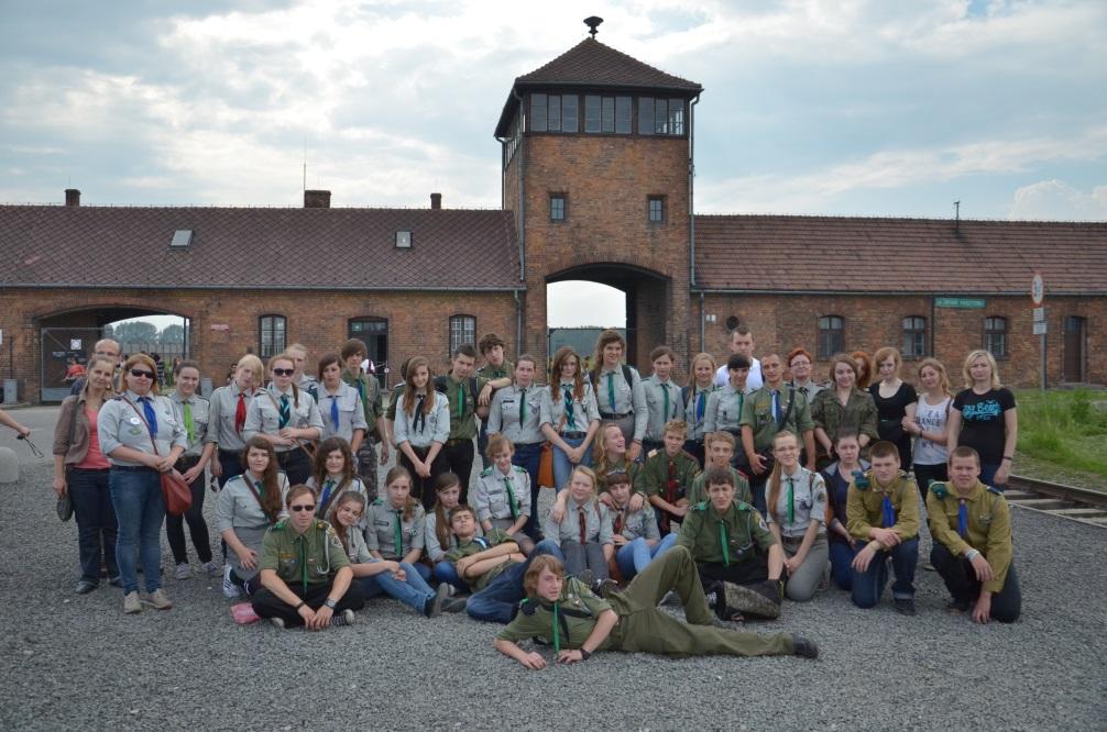 PROJEKT: HISTORIA NASZYM DOBREM 2013 Cel: W ramach zadania został