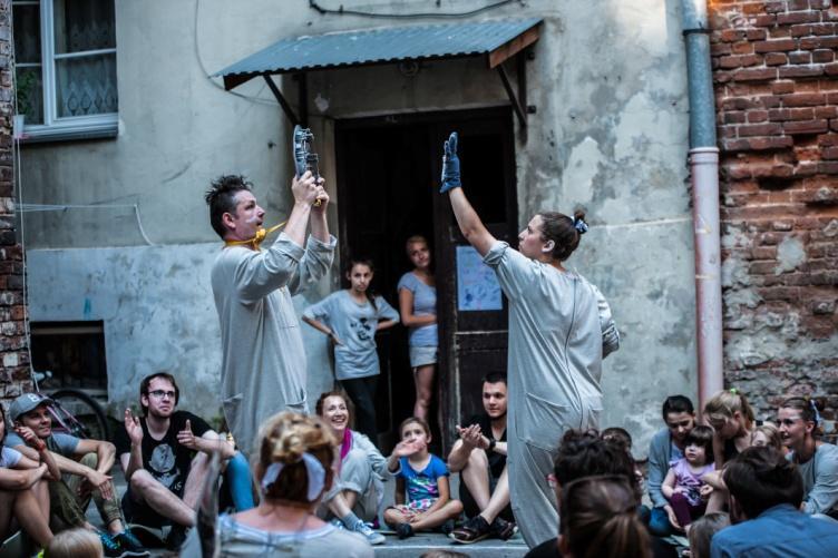 Projekt rewitalizacyjny Praska Dorożka Teatralna realizator Teatr Baj Fot.