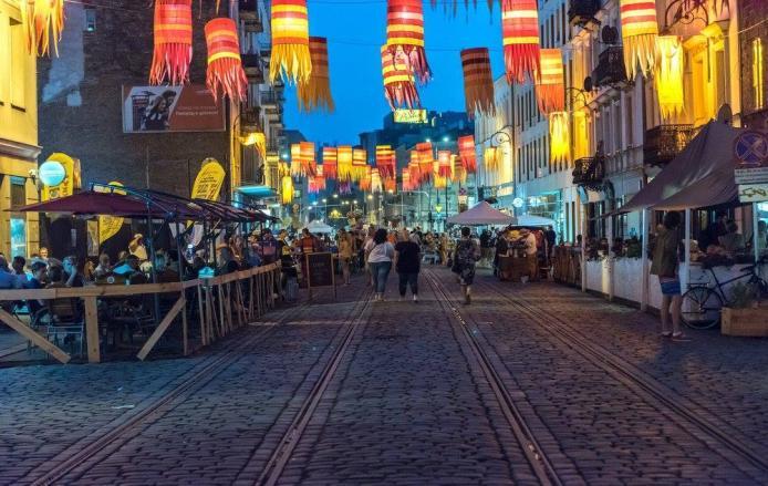 Projekt rewitalizacyjny Otwarta Ząbkowska - realizator Teatr Powszechny Fot.