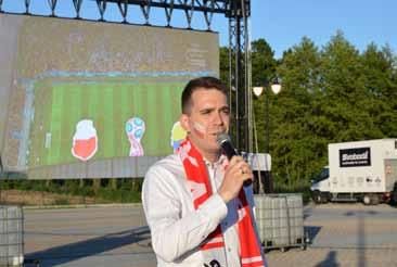 Odpowiednio przygotowane zostały dęby dla chłopców i jarzębiny dla dziewczynek.