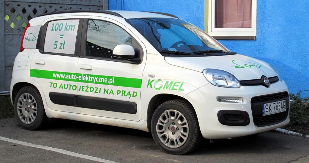 Dane baterii trakcyjnej: energia 15 kwh (3 moduły po 5kWh każdy), napięcie baterii 257,4 V (85,8V każdy moduł).