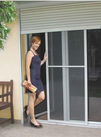 SLIM (max szer 230 x wys 230 cm) 45 mm 11 mm Przesuwna - Uszczelka szczotkowa na całym obwodzie drzwi - Dodatkowa