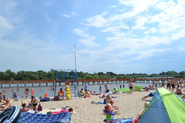 Zapewnienie bezpieczeństwa korzystających z miejsca wyznaczonego do kąpieli w Lewinie Brzeskim W celu zapewnienia