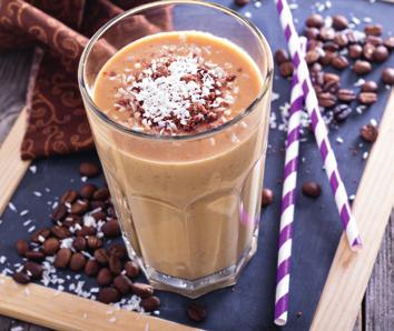 Kilka dobrych przepisów na: Chi-Cafe Chi-Cafe imbirowa Do 150 ml gorącego mleka roślinnego (najlepiej owsianego) wsyp 2 łyżeczki Chi-Cafe, łyżeczkę SteviaBase i 1-2 szczypty sproszkowanego imbiru.