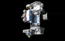 Prosty system wymiany Minimalizacja czasu ustawień maszyny w laserze Alpha V jest zapewniona dzięki prostemu, kadridżowemu systemowi wymiany soczewek.