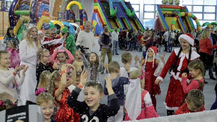 radną Wiktorią Śliwińską, natomiast jubilatkę z Suchego Dworu odwiedzili