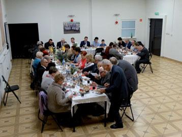Pierwoszyno 15 grudnia w Gminnym Domu Kultury w Pierwoszynie odbyło się spotkanie opłatkowe mieszkańców Pierwoszyna Z ŻYCIA SOŁECTW zorganizowane przez panią sołtys Ewę Purską wraz z radą sołecką.