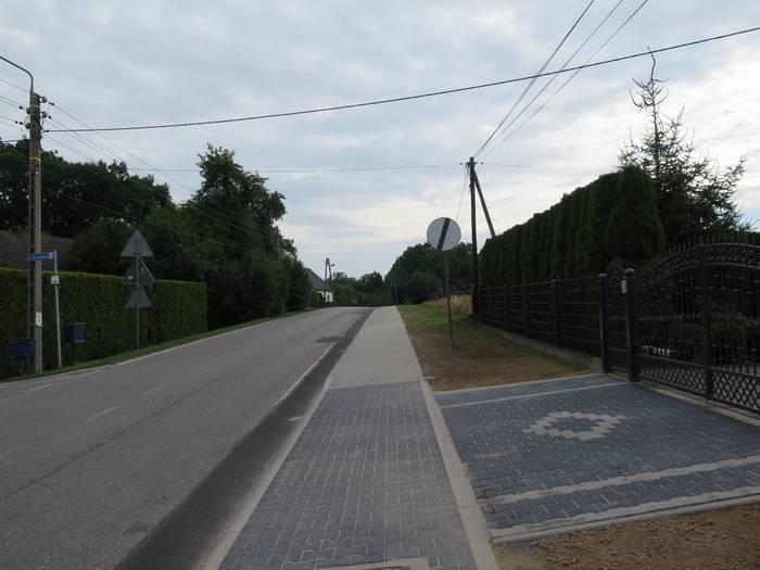 deszczową, zjazdami i przebudową zatoki autobusowej).