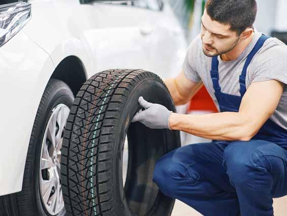 OPONY ZIMOWE PAKIET KORZYŚCI 1 ROK Możli ość montażu Opona Michelin Alpin 6* *Przy