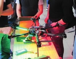 ELEKTROTECHNIKA WYDZIAŁ ELEKTROTECHNIKI I INFORMATYKI i niestacjonarne I stopnia i niestacjonarne II stopnia Specjalności: Elektrotechnologie OZE Inteligentne technologie w elektrotechnice Systemy