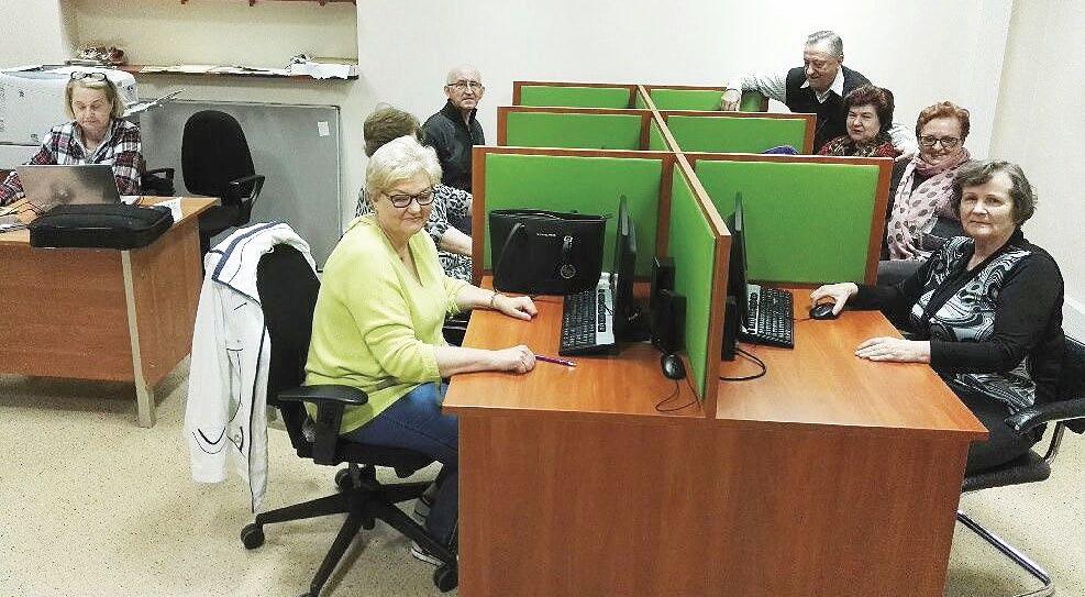 Warto również wspomnieć o dużym wsparciu, które uzyskaliśmy od Miejskiego Ośrodka Kultury w Kobyłce, kobyłkowskiego Uniwersytetu Trzeciego Wieku, Domu Seniora Jędruś, a także Klubu Seniora, przy