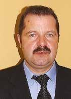W pracy samorządowca ma duże doświadczenie, które chce spożytkować, realizując powierzone mu przez społeczeństwo zadania. Borys Batko Mam 45 lat, jestem żonaty, mam dwoje dzieci.