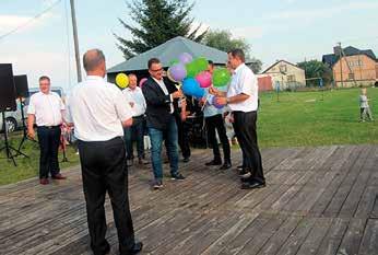 Goście mogli również oglądać nowoczesne maszyny rolnicze firmy A.R. Chmielewski z Kleczanowa. Od sierpnia do października organizowany był cykl festynów rodzinnych pn. Bezpieczny powrót do szkoły.
