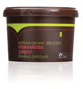 Udekoruj bitą śmietaną i posypką Triple Choc Crunch *zamiast mleka możesz użyć Minor Figures Ml*ko owsiane Chocolate Abyss 30% Fairtrade DCAFT030 490110 Amaretto DVIAMARE 493070 Posypka Triple Choc