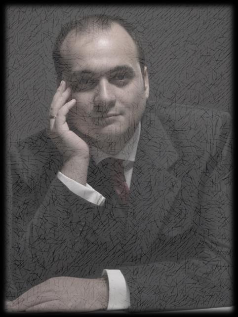 Marco Vitale Urodzony w Palermo, obecnie mieszka w Polsce. Studiował grę na fortepianie i klawesynie, jak również kompozycję w Konserwatorium im. Vincenzo Belliniego w swoim rodzinnym mieście.