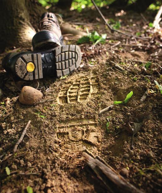 Bacou Outdoor I Gama odpowiednia dla środowisk o skrajnych warunkach Maksymalny komfort i niezawodność w wymagających pracach na wolnym powietrzu Gama Bacou Outdoor jest szczególnie zalecana do