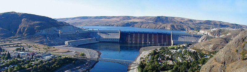 Zapora Grand Coulee Zapora Grand Coulee na rzece Columbia w Waszyngtonie jest uznawana za największą