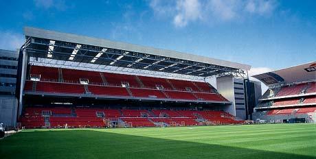 Wśród nich są stadiony typowo piłkarskie oraz stadiony lekkoatletyczne, których najwięcej powstało w Skandynawii.